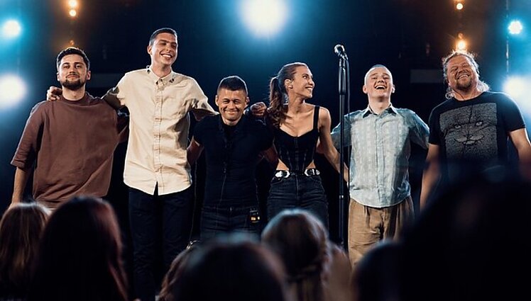 Ramūnas Zilnys kalbina. „Saulės kliošas“ – apie naujo klipo filmavimą, išsiskiriančias nuomones ir kūrybą vaikams