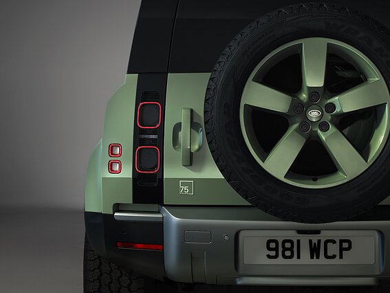 „Land Rover Defender 75th Limited Edition“