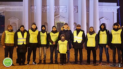 M. A. Qamaras su asociacijos „Ahmadija Lietuvoje“ nariais M. A. Qamaras su asociacijos „Ahmadija Lietuvoje“ nariais