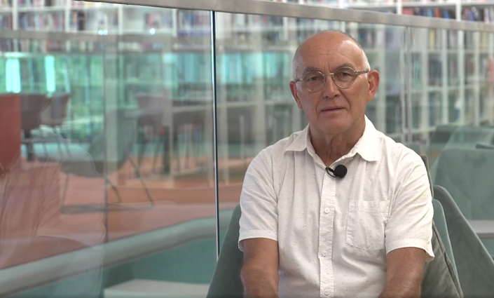 Jūsų laikas 450: Kauno viršūnė. Pietvakarių Pamyras. Tadžikija. 5400 metrų. Ekspedicijos vadovas, alpinizmo instruktorius Alvydas Peištaras.