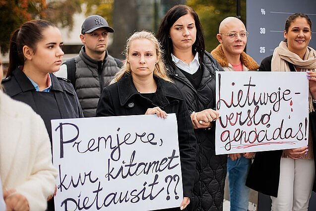 Žinios. Prie Vyriausybės – restoranų protesto akcija dėl PVM tarifo: siekia atkreipti dėmesį į verslo sunkumus
