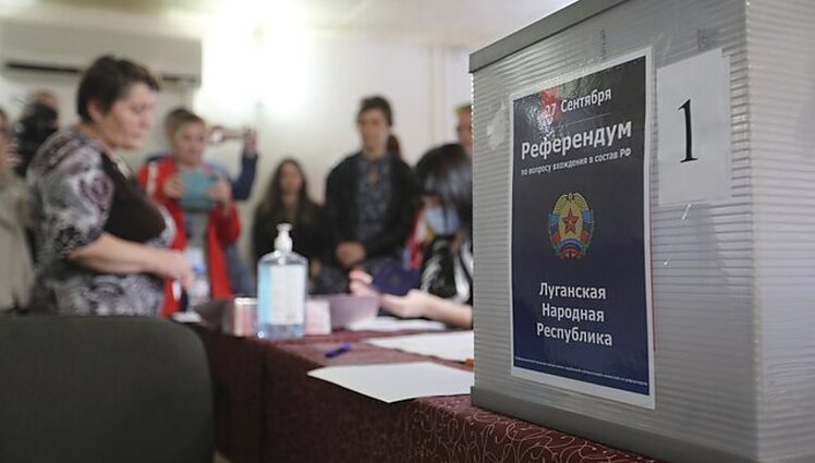 Svarbi valanda. Skelbiami pirmieji Rusijos menamų referendumų okupuotose Ukrainos teritorijose rezultatai
