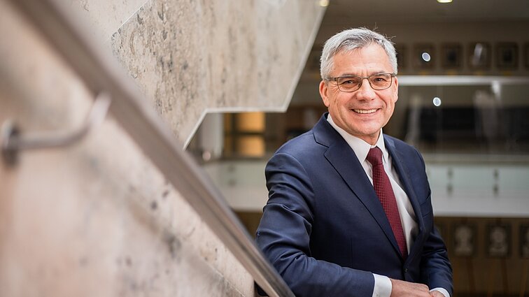 Svarbus pokalbis. Poderys: dabar elektros sąskaitas reikia mažinti visiems, o žemos elektros kainos mus išlepino