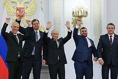  Vladimiras Putinas skelbia 4 Ukrainos regionų aneksiją