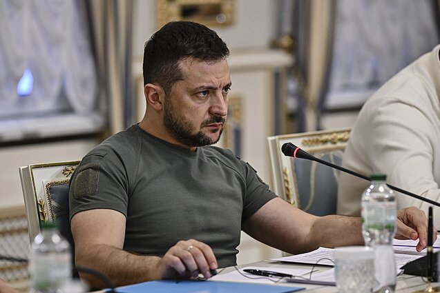 Žinios. Zelenskis pasirašė prašymą priimti Ukrainą į NATO pagreitinta tvarka
