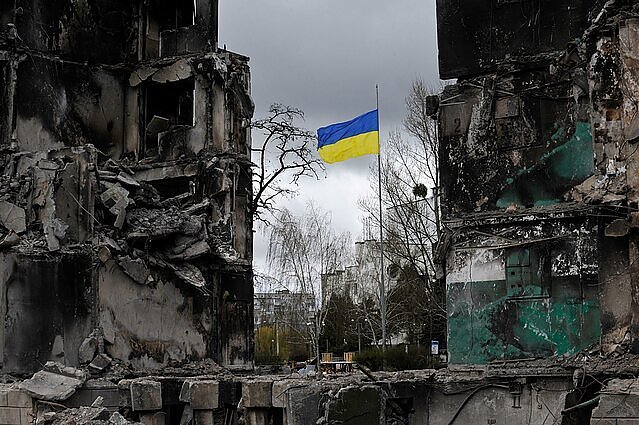 Žinios. Ukrainos pajėgos Donecko srities šiaurėje apsupo tūkstančius karių ties Lymanu