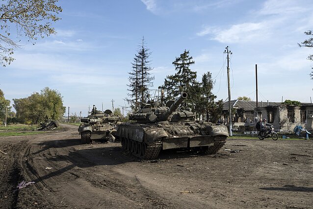 Po aneksijos šventės Maskvoje – Ukrainiečių pajėgų smūgis: apsupo tūkstančius rusų karių