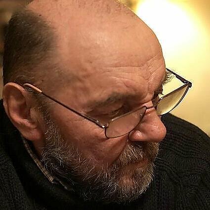 D. Umbraso  / LRT nuotr., Atlikėjas Stanislavas Stavickis-Stano ketvirtadienį pristatė savo ką tik išleistą knygą Kodėl aš ?