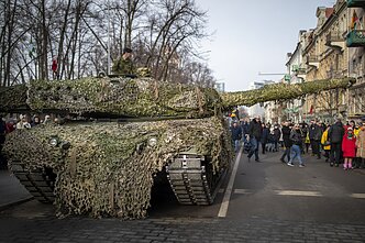Czołg Leopard (zdjęcie asocjatywne)