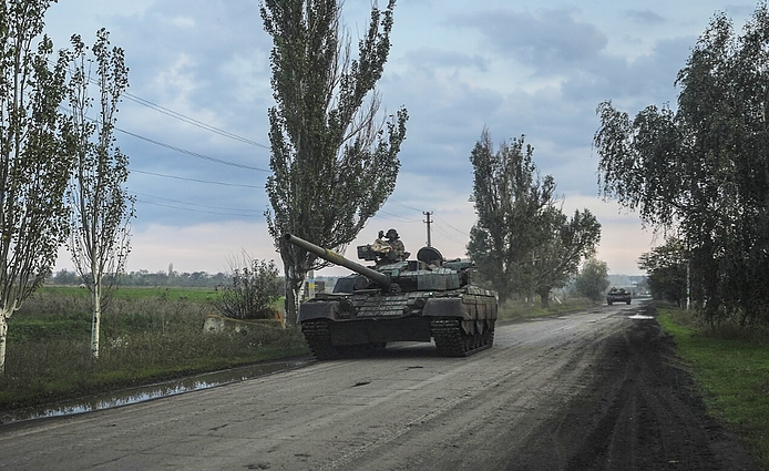 Svarbi valanda. Ekspertas: karo eiga priklausys nuo to, kiek Vakarai turės valios remti Ukrainą