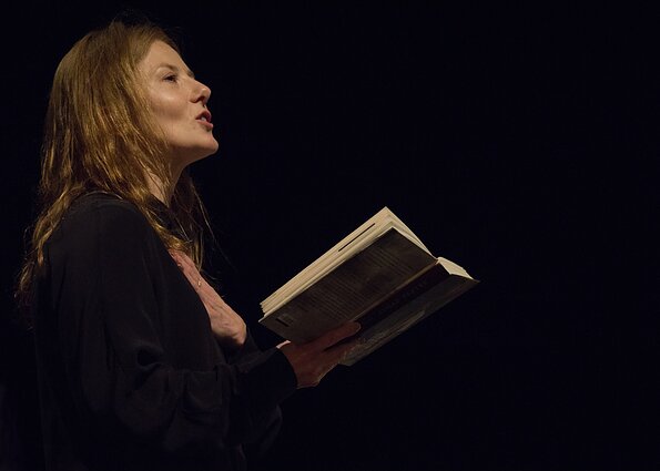 Dovilės Zelčiūtės knygos „Augau teatre“ sutiktuvės Nacionaliniame Kauno dramos teatre. Rasa Samuolytė
