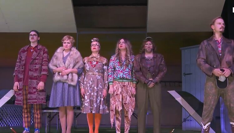 Alytaus miesto teatre – groteską pasitelkusi „Revizoriaus“ interpretacija