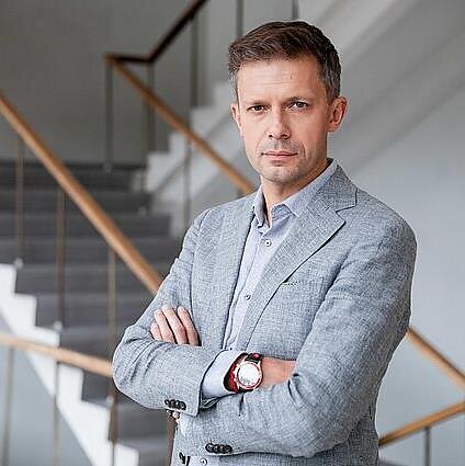 60 minučių. A. Tapinas ragina lietuvius nupirkti ginkluotės Ukrainai Putino gimtadienio proga