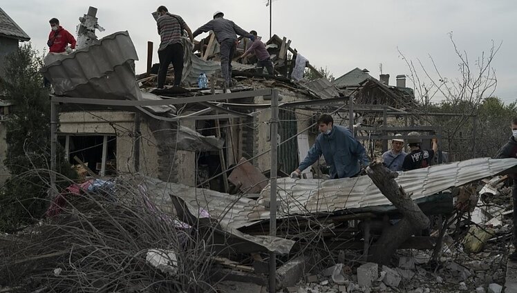 Žinios. Ukrainoje naktį vėl apšaudyta Zaporižia, yra aukų