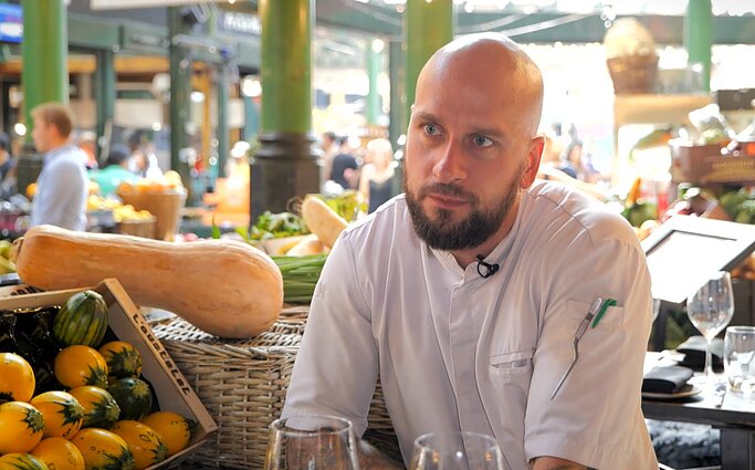 Londone prabangų restoraną turguje atidaręs Tomas: daugelis klientų nenori, kad aplink juos šokinėtų