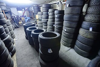 Warsztat samochodowy, opony