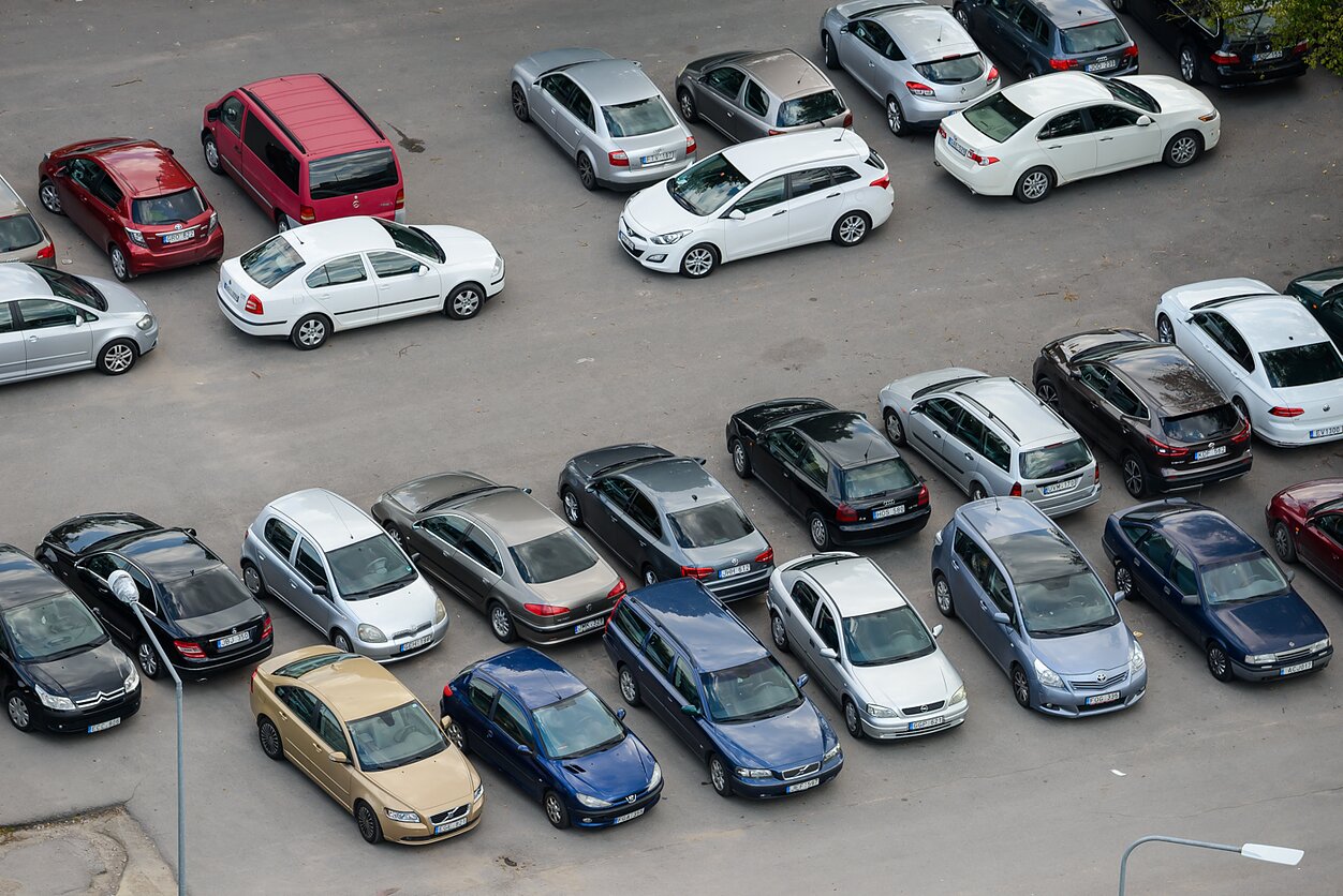 Automobilių stovėjimo aikštelė Automobilių stovėjimo aikštelė