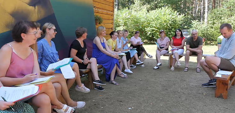 Lituanistinių mokyklų mokytojai iš viso pasaulio sujungė jėgas pirmojoje mokytojų stovykloje.