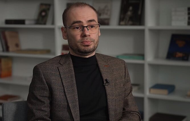 Mūsų rusų gatvė. Iš Rusijos pasitraukti turėjęs žurnalistas Aleksandras Kušnaris: Ukraina Rusiją sutriuškins taip, kad ji to nebepamirš