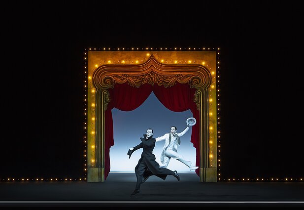 Roberto Wilsono spektaklis „Dorianas“