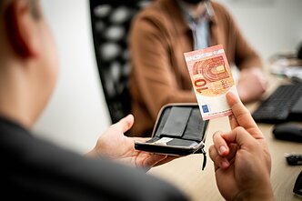 Praca. Zdjęcie ilustracyjne