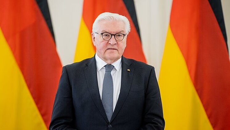 „Tokiomis sąlygomis čia priversti gyventi žmonės“: Vokietijos prezidento vizitas Kyjive prasidėjo nuo slėpimosi rūsyje