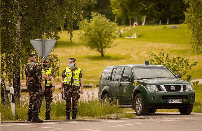Lenkija svarsto pasienyje su Kaliningrado sritimi pasistatyti panašius užtvarus kaip ties siena su Baltarusija