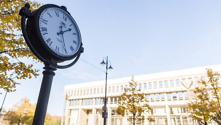 Laikrodžiai netrukus vėl diktuos žiemos ritmą: gydytojų pastebėjimu, nepalankiausias laikas žmogui – rytas