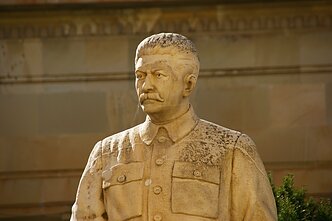 Памятник Иосифу Сталину