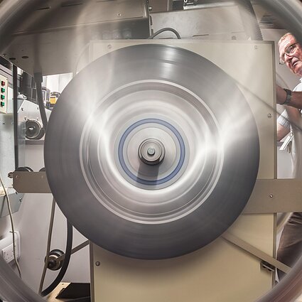 Radijo menas. Projektorinės garsai