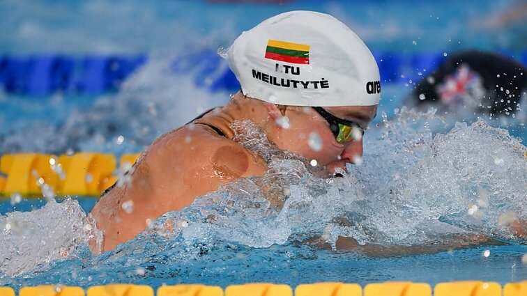 Žinios. Rūta Meilutytė auksu sužibo ir antrame pasaulio taurės etape Toronte