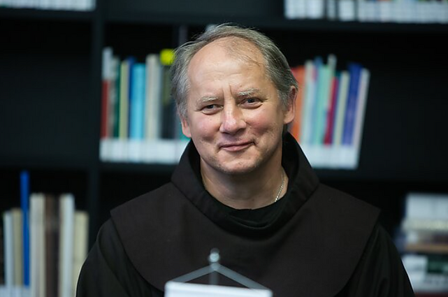 Svarbus pokalbis. Kunigas Julius Sasnauskas sako, kad esame per daug kategoriškai nusiteikę dėl Rusijos