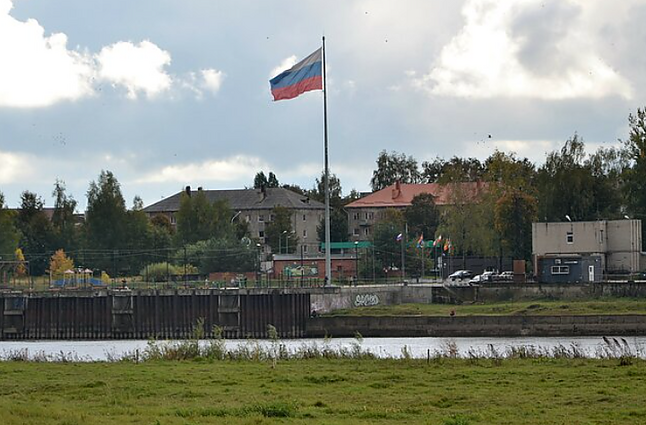 Lenkiją nuo Kaliningrado skirs spygliuota tvora: anot šalies gynybos ministro – tai prevencija išvengti nelegalių migrantų