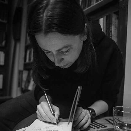 Pirmas sakinys. Ramunė Brundzaitė. Neparašytų eilėraščių draugija