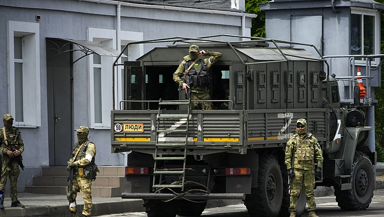 Žinios. Vakarų šaltiniai teigia, kad Chersono okupacija gali greitai baigtis