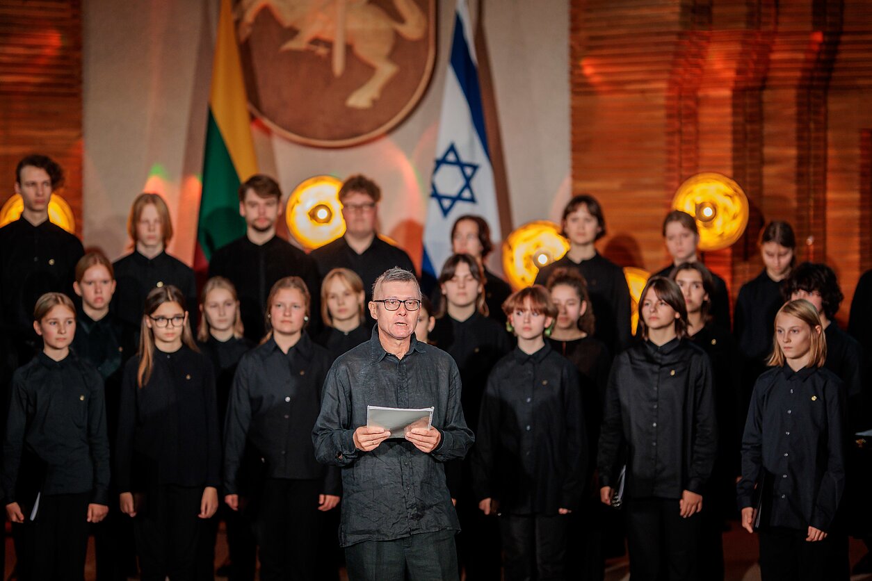 Pasaulio tautų teisuolių apdovanojimai Vyriausybėje