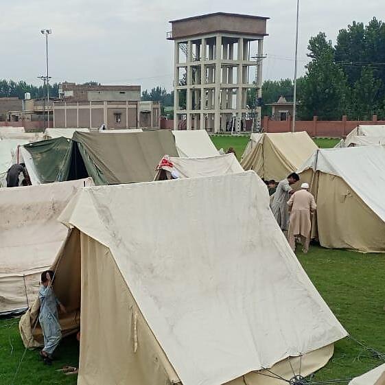 Mohamedas Daudas Khanas, Potyvniai Pakistane