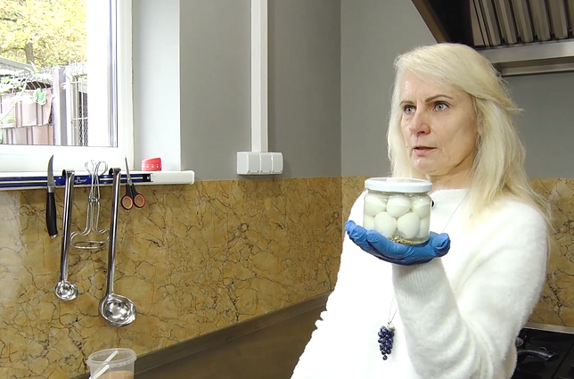 Miestą dėl ramybės palikusi Juozo ir Jolantos šeima verslu pavertė pomėgį: kviečia ragauti marinuotų putpelių kiaušinių ir pušų spyglių sirupo