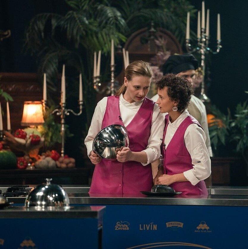 Pilno metro. Moterų draugystė, paprastumo paieškos ir maistas: reportažas iš „Gardutės“ filmavimo aikštelės