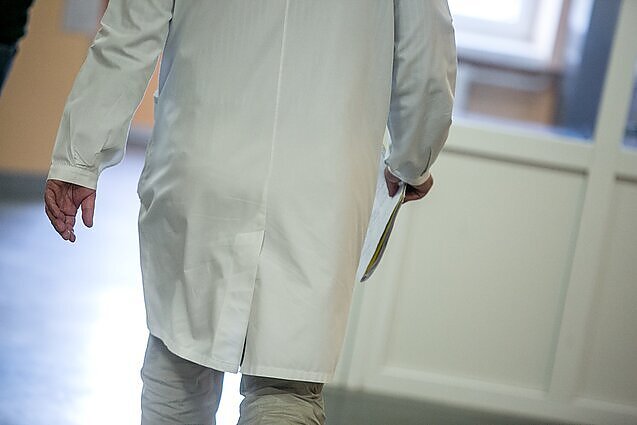 Išmokos nemažina medikų trūkumo rajonuose: specialistai nenori dirbti ligoninėse, kurių ateitis dėl sveikatos reformos – miglota