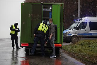 Lenkijos policijos pareigūnai Pševoduve Lenkijos policijos pareigūnai Pševoduve