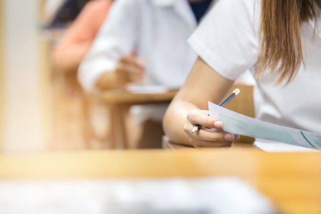 Dešimtokai nuo 2025-ųjų laikys privalomus egzaminus