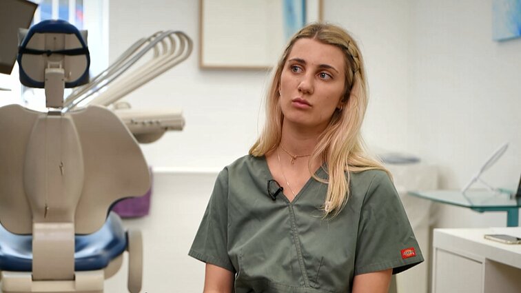 Valerija Džerych – odontologė, kurios pagrindinis jos noras buvo kiek įmanoma greičiau grįžti prie mėgstamos veiklos.
