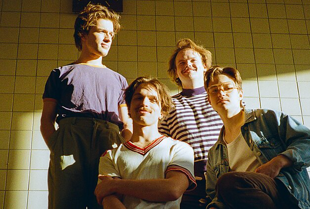 Lietuvoje besisvečiuojanti Latvijos grupė „Carnival Youth“: daina „Sunshine“ buvo sukurta prasidėjus karui Ukrainoje