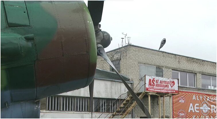 Alytaus aerodromas vis dar neprieinamas aeroklubui: pastarajam priklauso sklypas, pastatai jame – savivaldybei