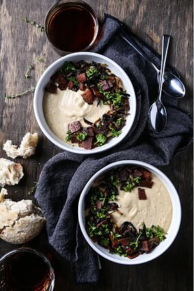 Skrudinto pastarnoko, žiedinio kopūsto ir česnako sriuba