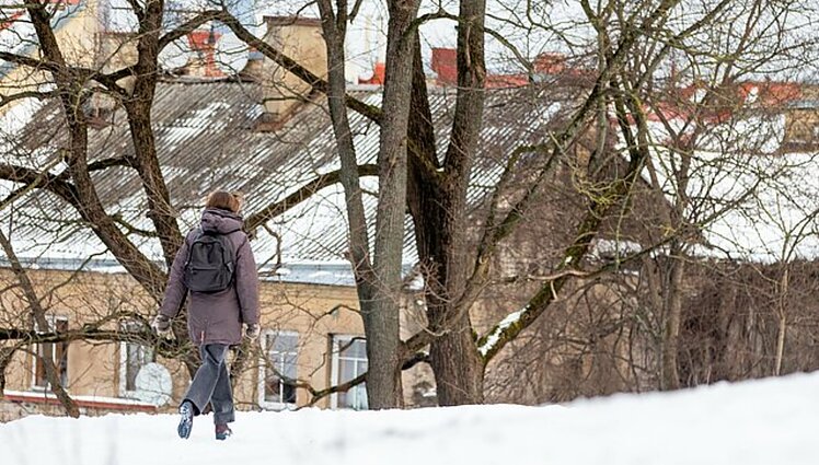 Pasaulinę sveikinimosi dieną siūlo grįžti prie tradicijų: paaiškino, kodėl reikėtų sveikintis su nepažįstamais
