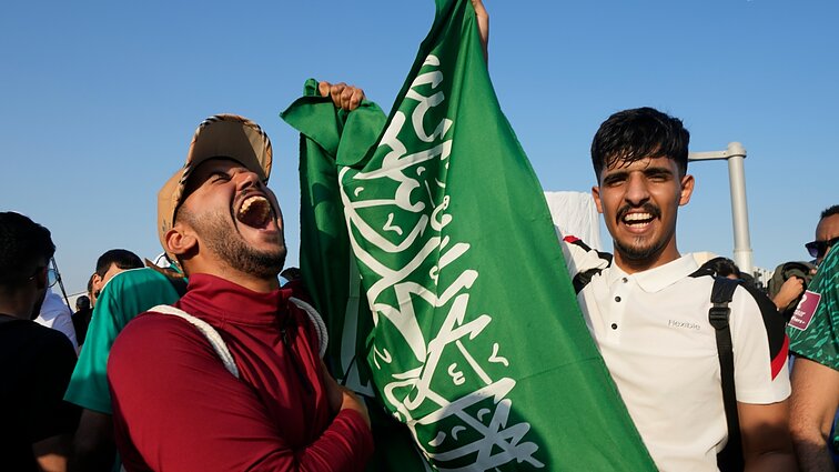 Labas rytas, Lietuva II d. Po skambiausios pergalės Saudo Arabijos istorijoje šalis paskelbė nedarbo dieną