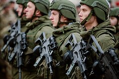 Lithuanian troops (associative image) Lithuanian troops (associative image)