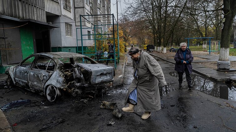 Panorama. EK ruošia naujas sankcijas Rusijai, bet šalys bendros formulės dėl lubų rusiškos naftos kainai neranda